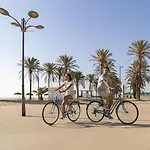 Beachfront Family شقة فالنسيا