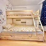 Beachfront Family شقة